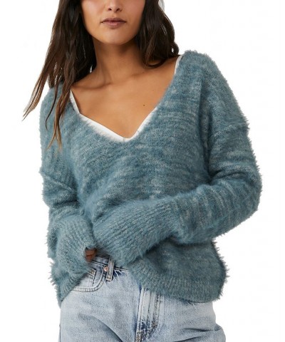 Women's Serendipity Off-The-Shoulder V-Neck Eyelash Sweater Grey Combo $39.90 Sweaters