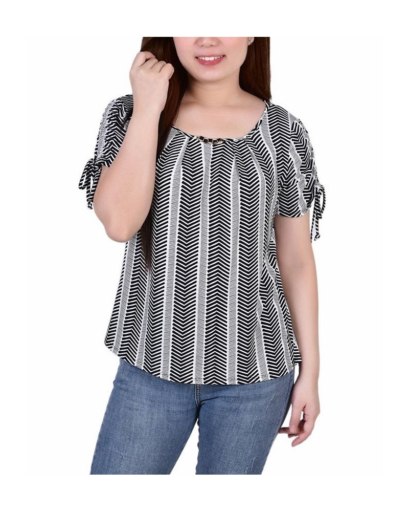 Petite Size Short Ruched Sleeve Top with Pleats Wall Paper Prt $18.60 Tops